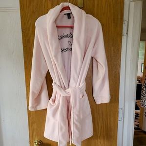 Victoria's Secret pink floofy robe